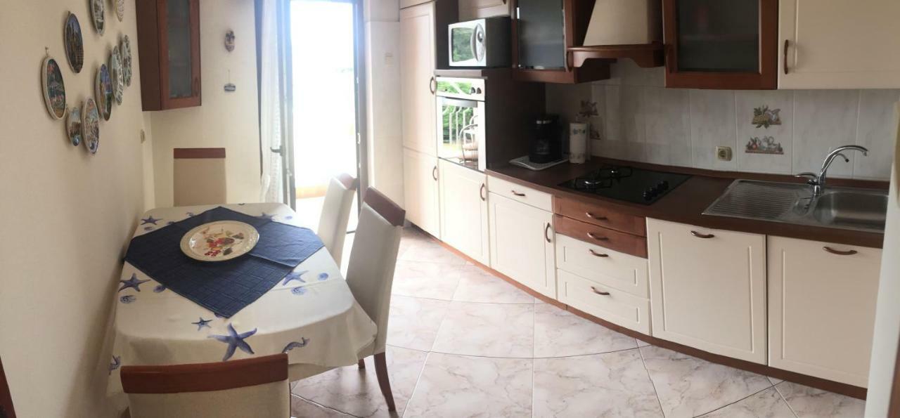 Duska Apartment Умаг Екстериор снимка