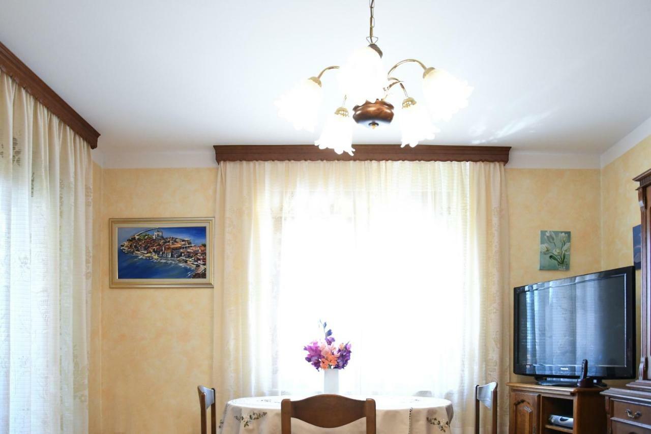 Duska Apartment Умаг Екстериор снимка